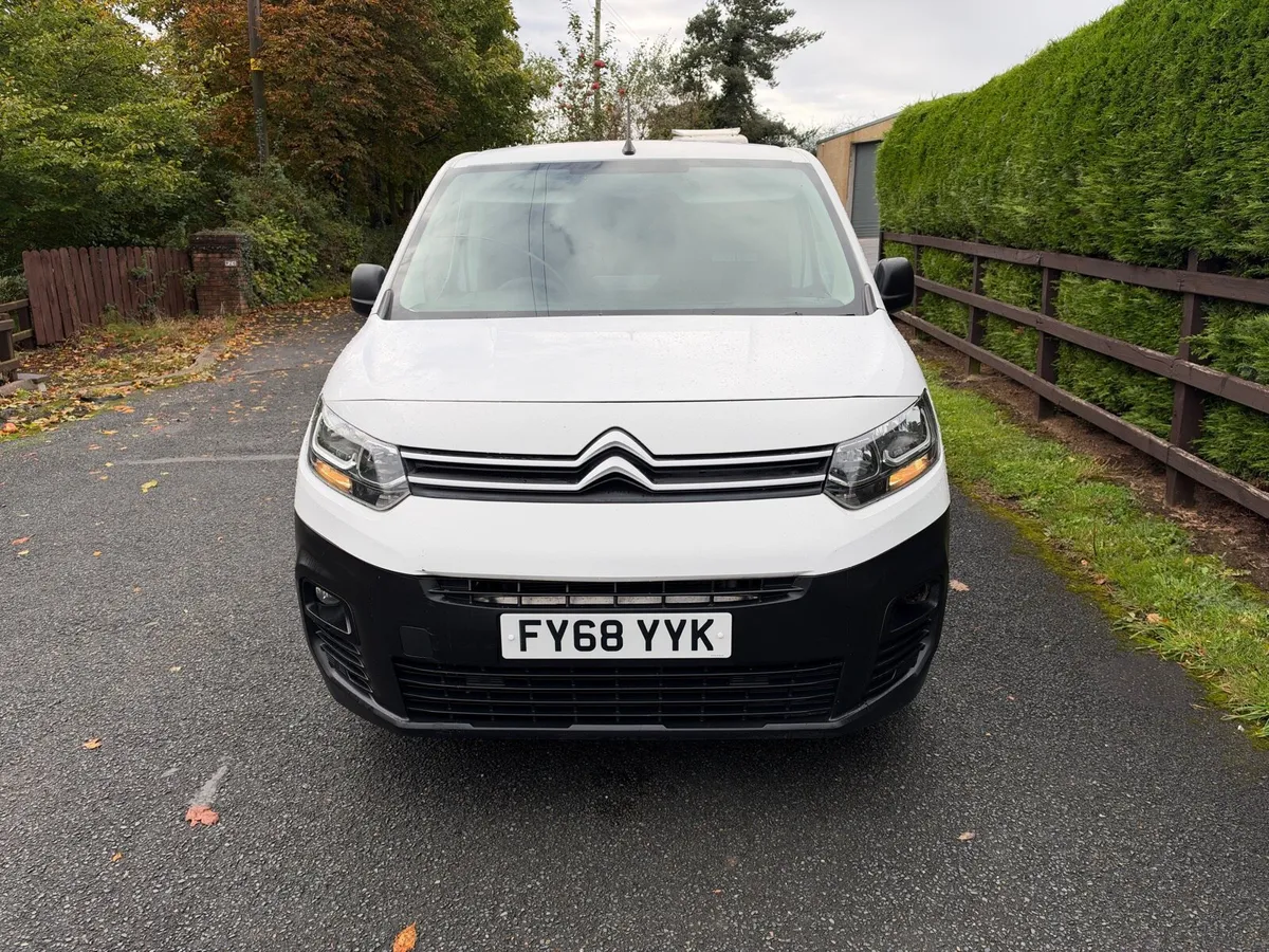 2018 Citroen Berlingo 1.6 Hdi Enterprise 3 Seater - Image 2
