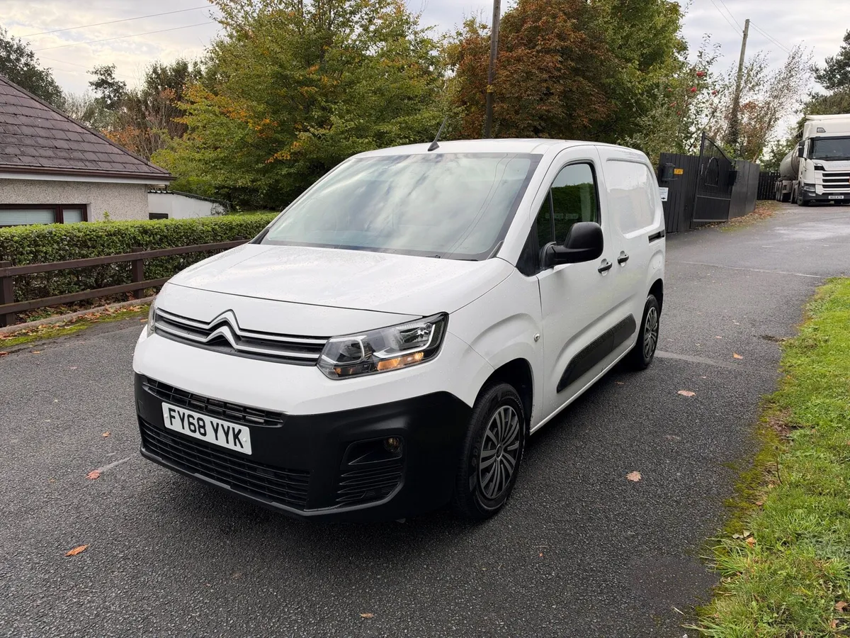 2018 Citroen Berlingo 1.6 Hdi Enterprise 3 Seater - Image 3