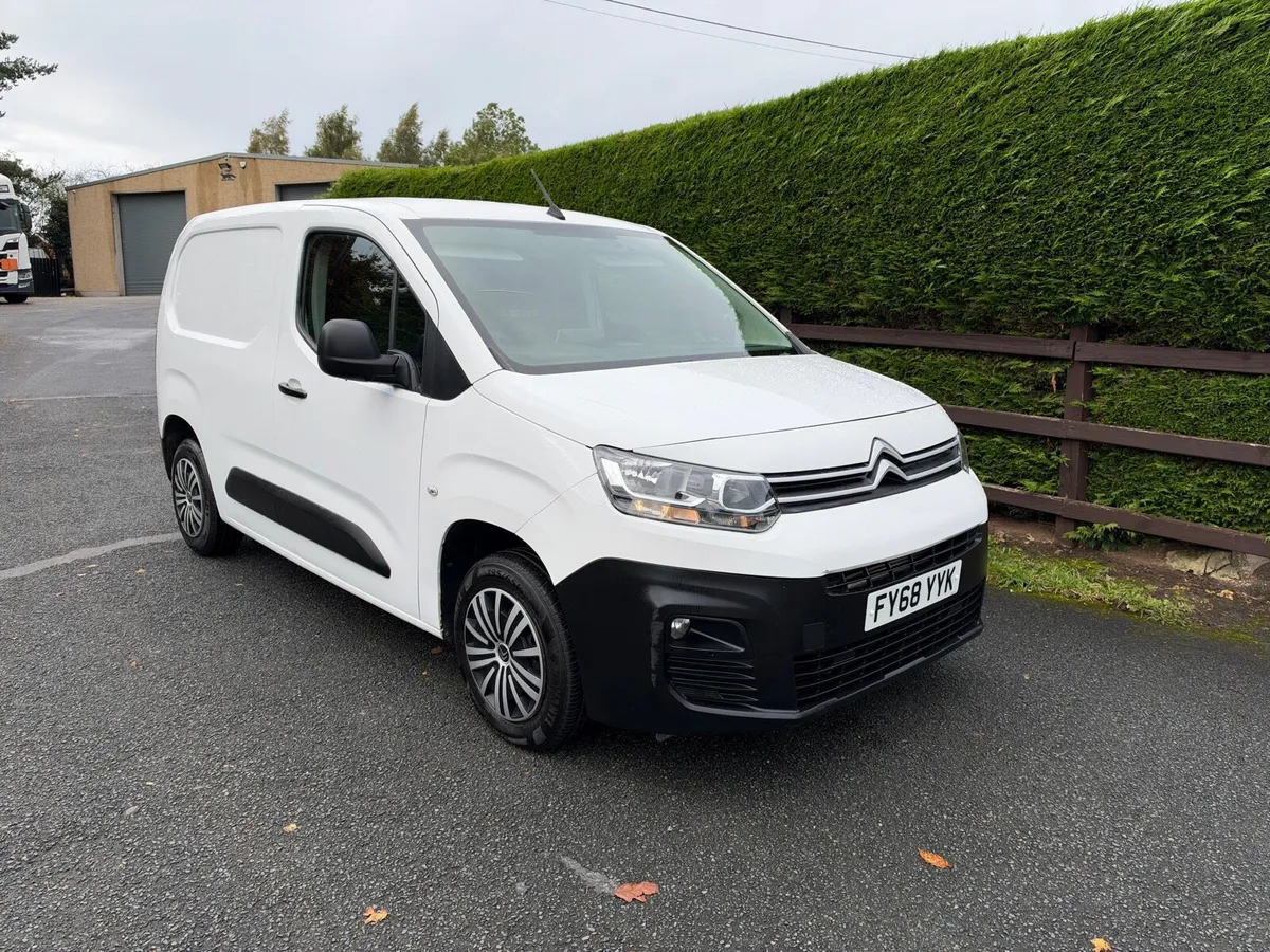 2018 Citroen Berlingo 1.6 Hdi Enterprise 3 Seater - Image 1