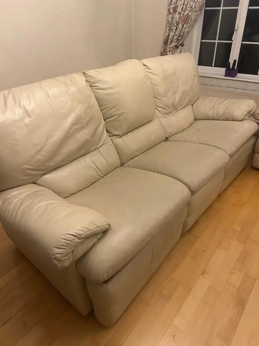 Cream leather sofa set - Image 1