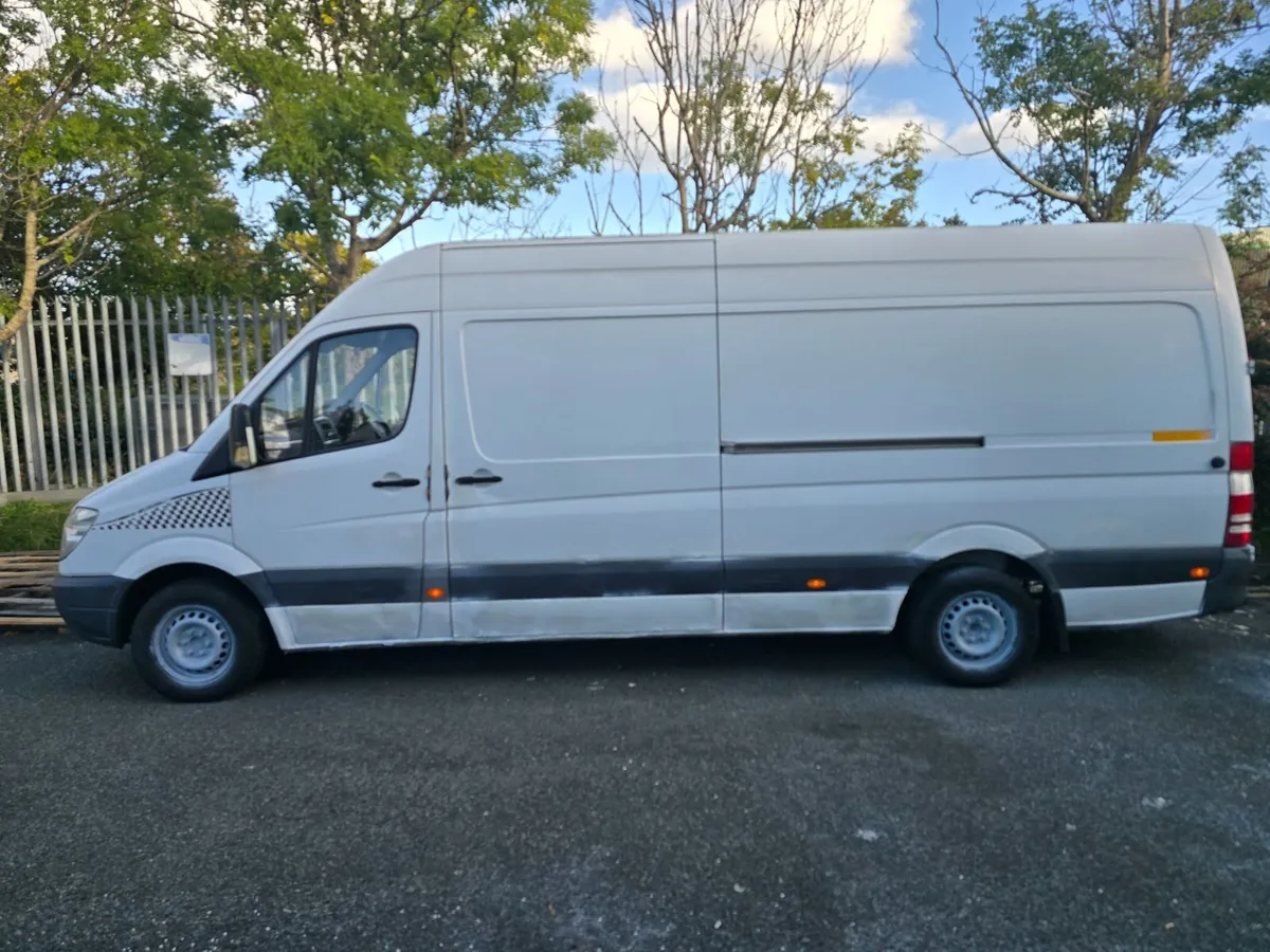 Mercedes-Benz Sprinter 2008 - Image 2