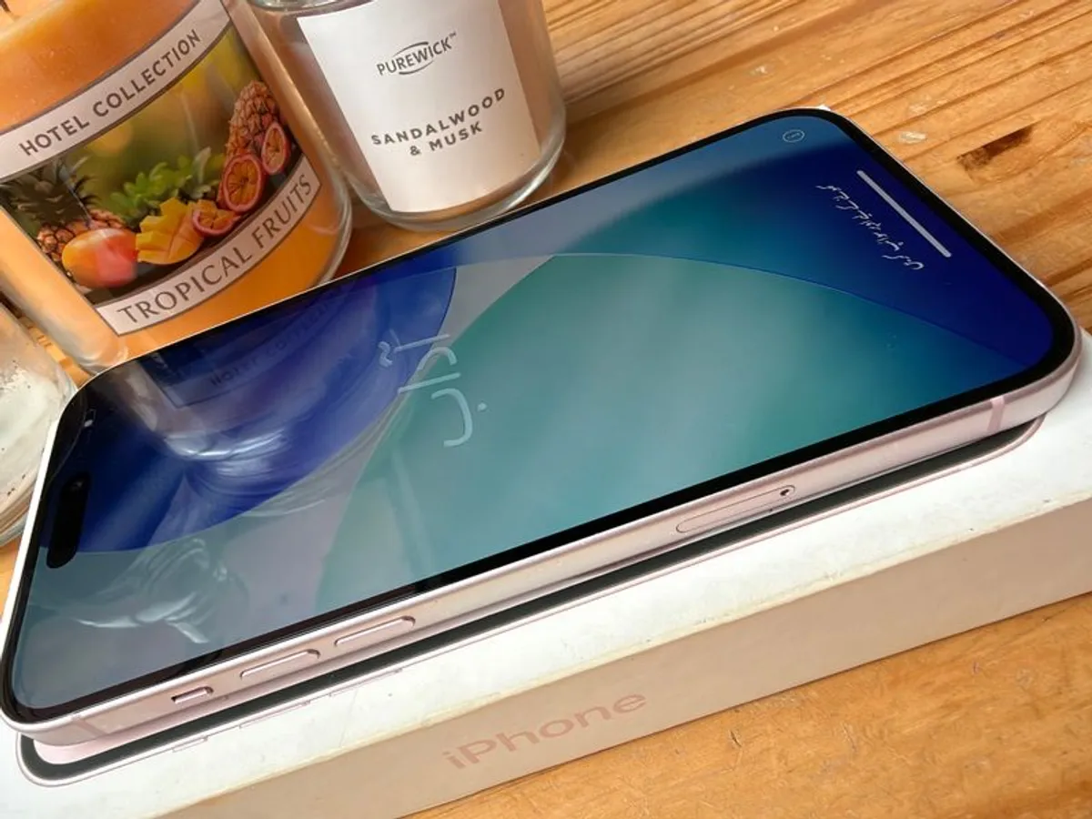 iPhone 15 plus - Image 3