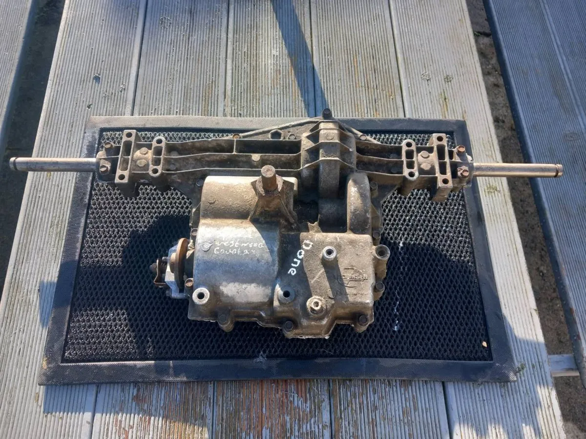 Countax/Westwood manual transmission for sale - Image 1