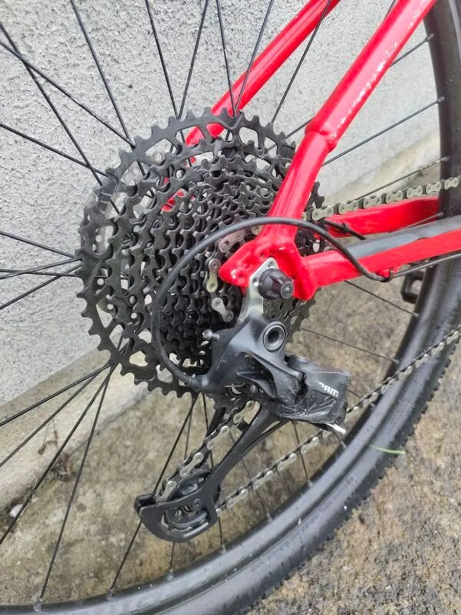 29er Trek X Calibre 8 Mountain Bike in Size Large - Image 4