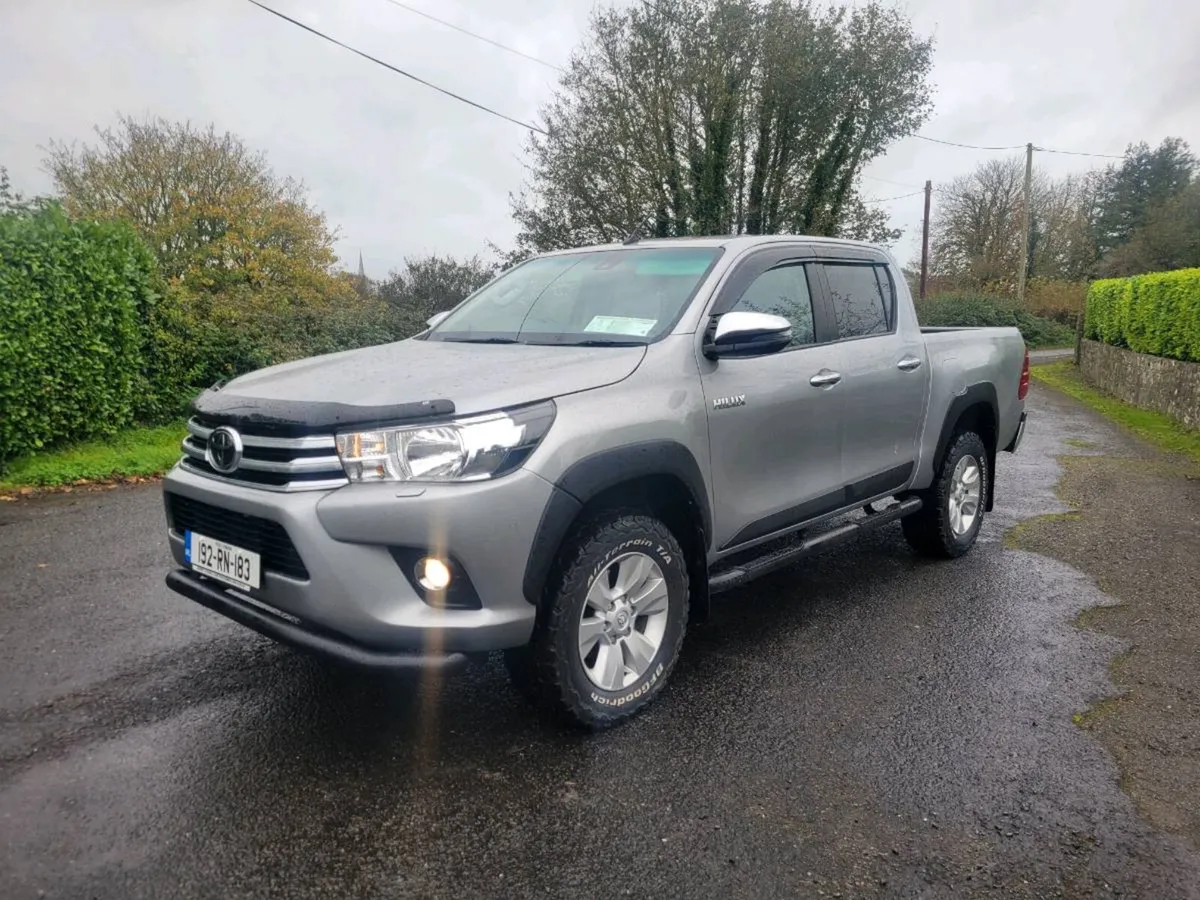 2019 Toyota Hilux - Image 2