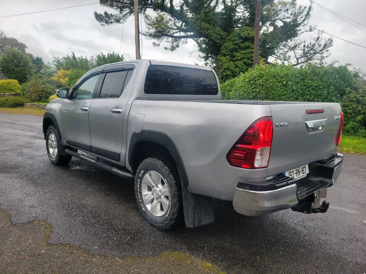 2019 Toyota Hilux - Image 3