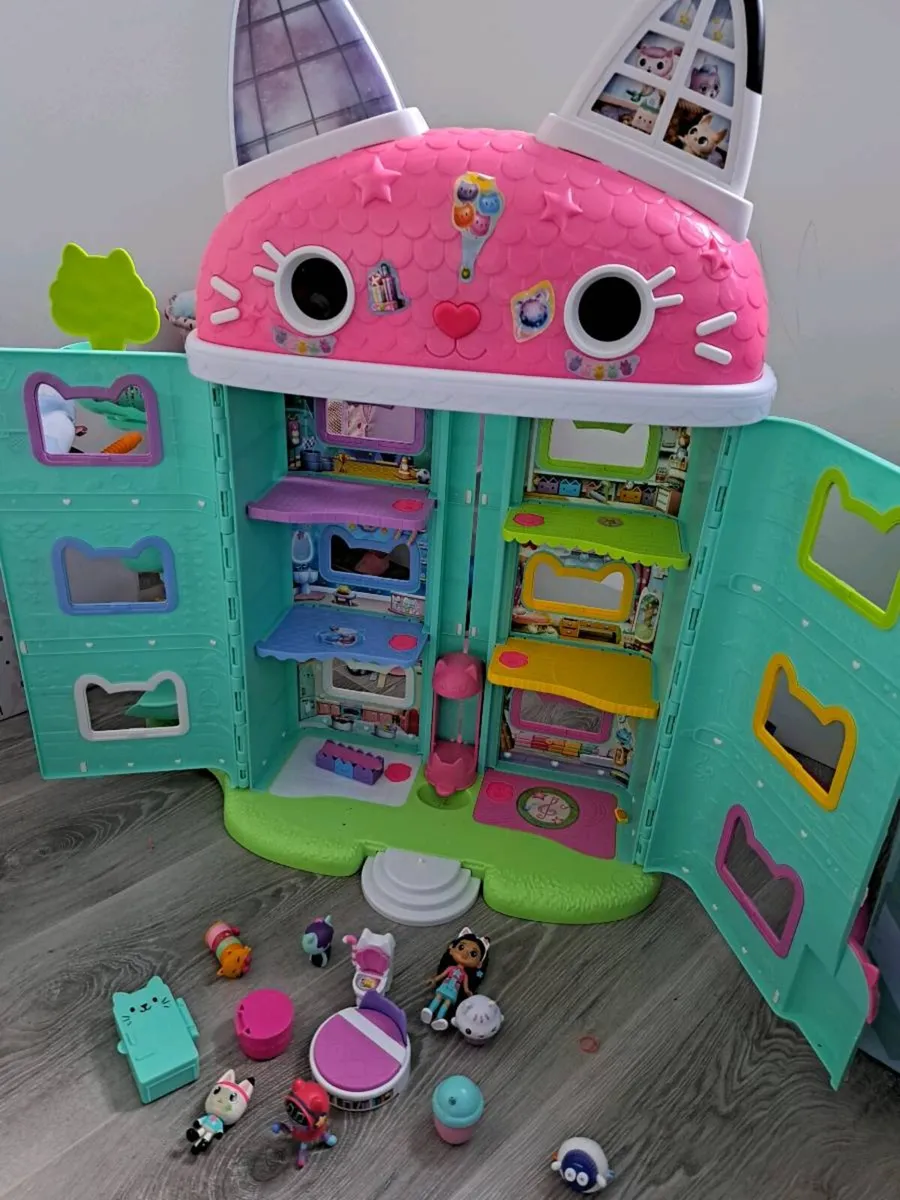 Gabbys interactive dollhouse