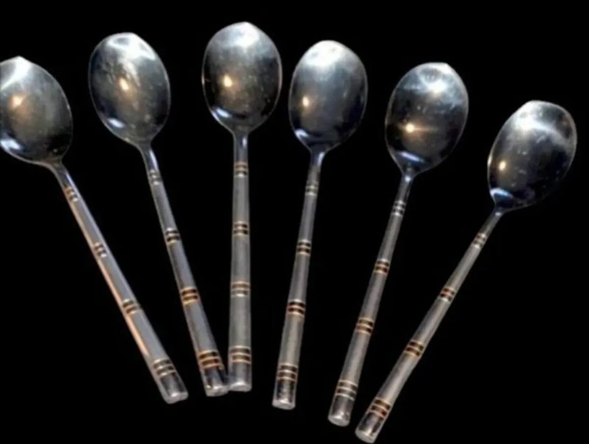 Vintage 'Canterbury' Cutlery Set - Image 3