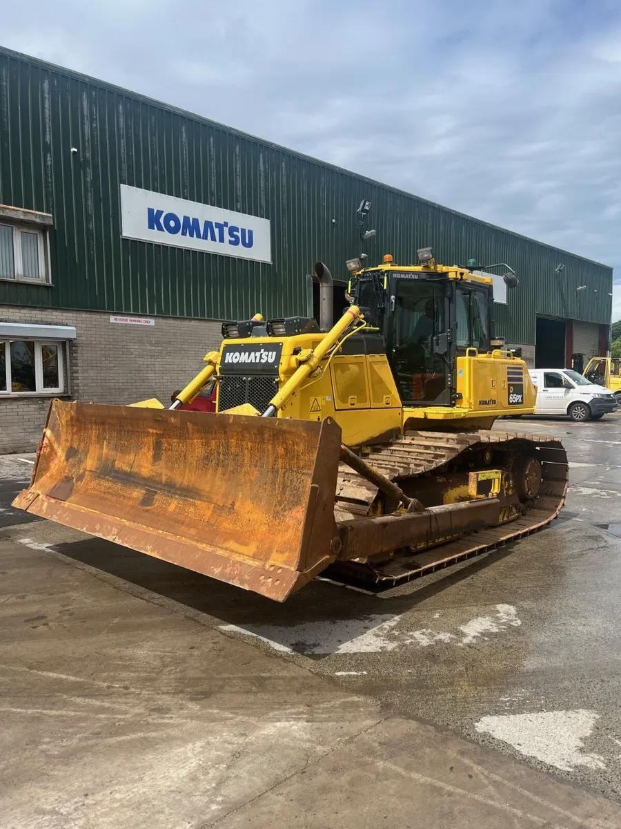 2021 Komatsu D65PX-18E0 - Image 1