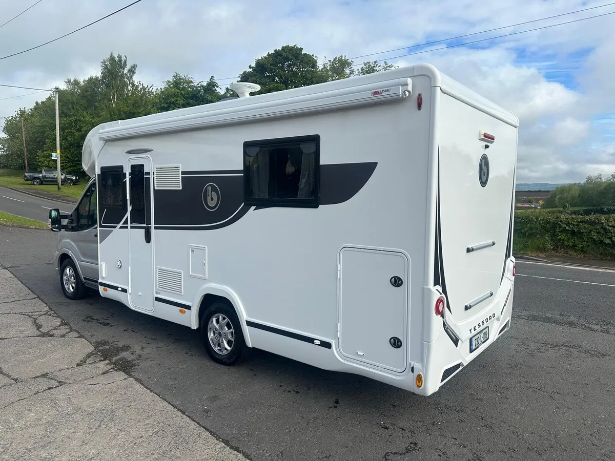 23 ROI Reg'd BENIMAR TESSORO T494 Auto, Island Bed - Image 3