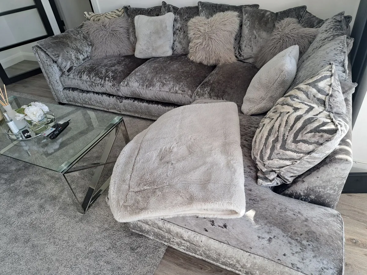Sofa - Image 2