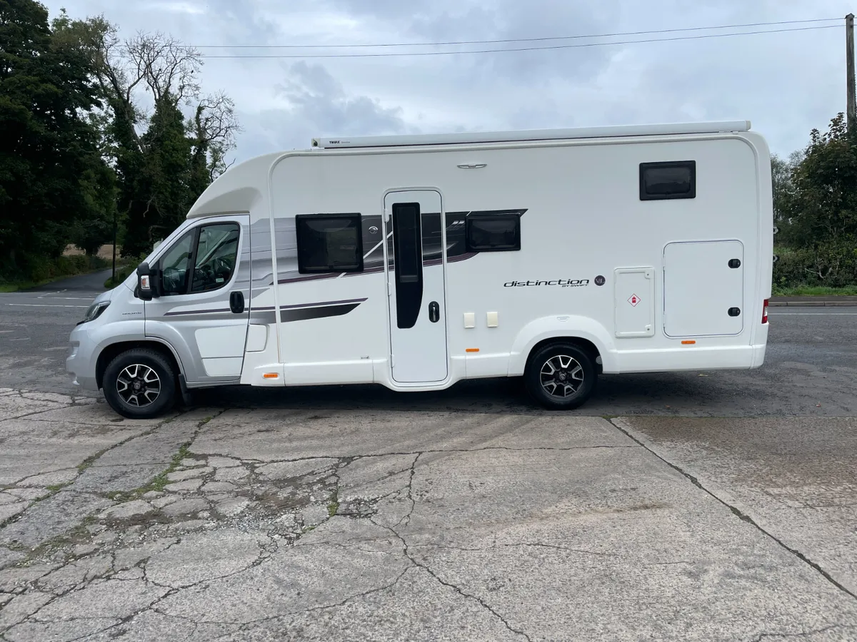 2018 SWIFT DISTINCTION 684 Manual 3500KG 28000 m - Image 2