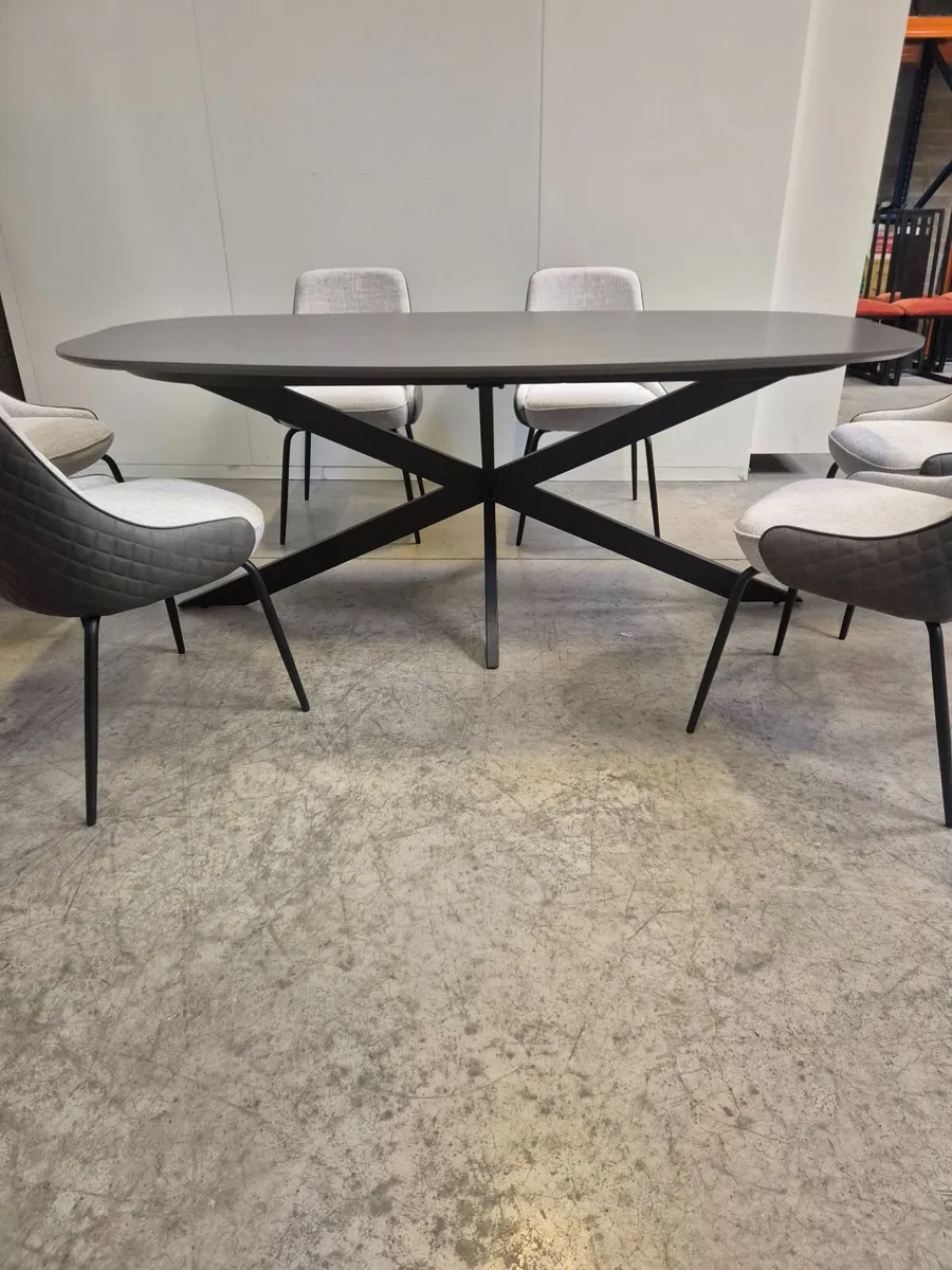 Dining table and chairs - Image 2