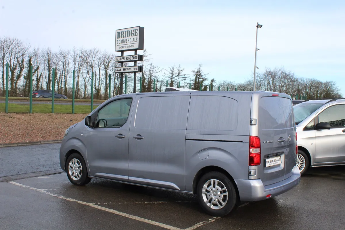 2022 Vauxhall Vivaro 2700 L1H1 Sportive - Image 3