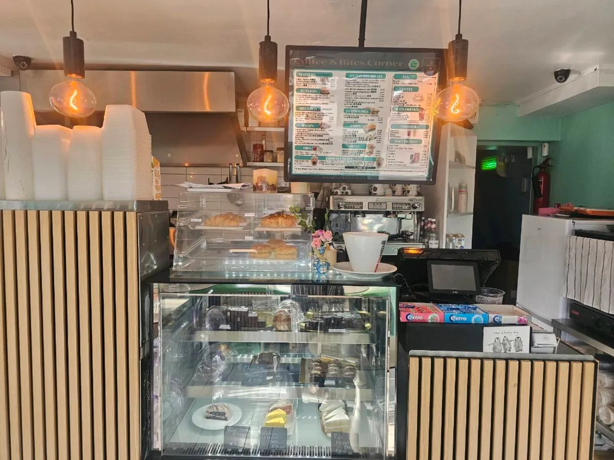 Coffee shop & takeway Restaurant - Image 1