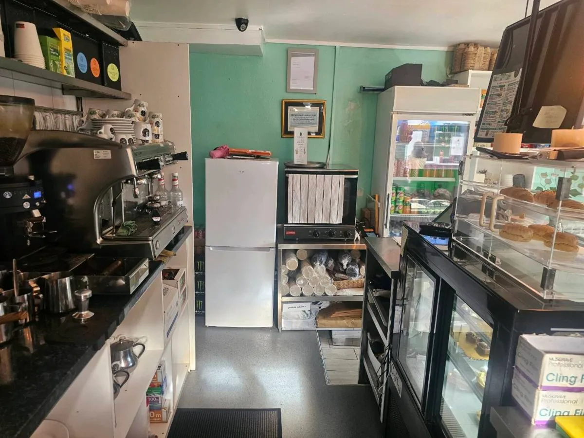 Coffee shop & takeway Restaurant - Image 4