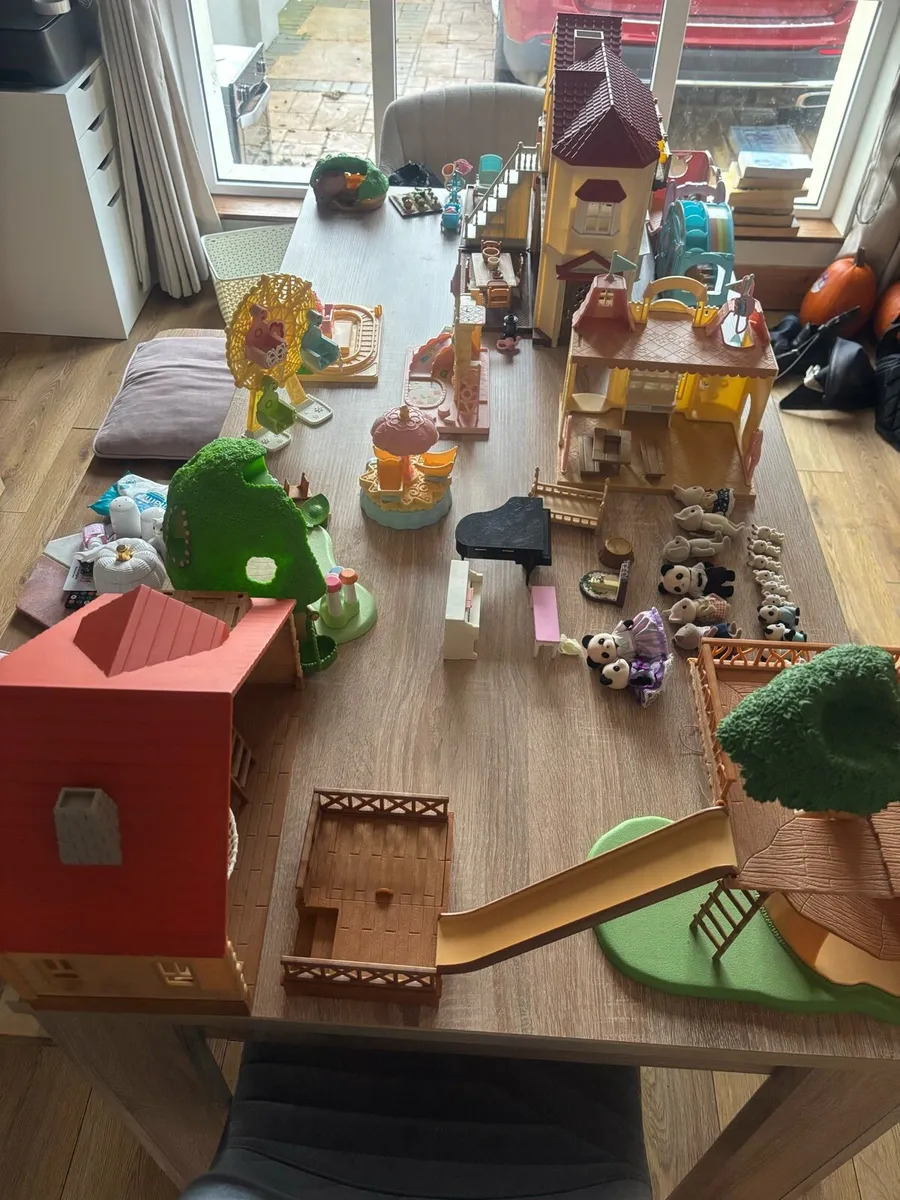 Large Sylvanian family bundle - Image 1