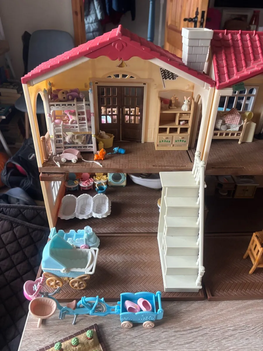 Large Sylvanian family bundle - Image 4