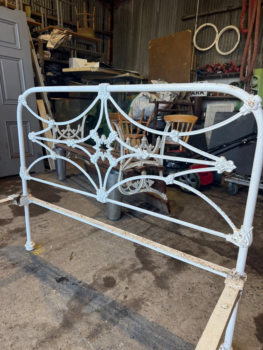 Old iron bed ends - Image 1