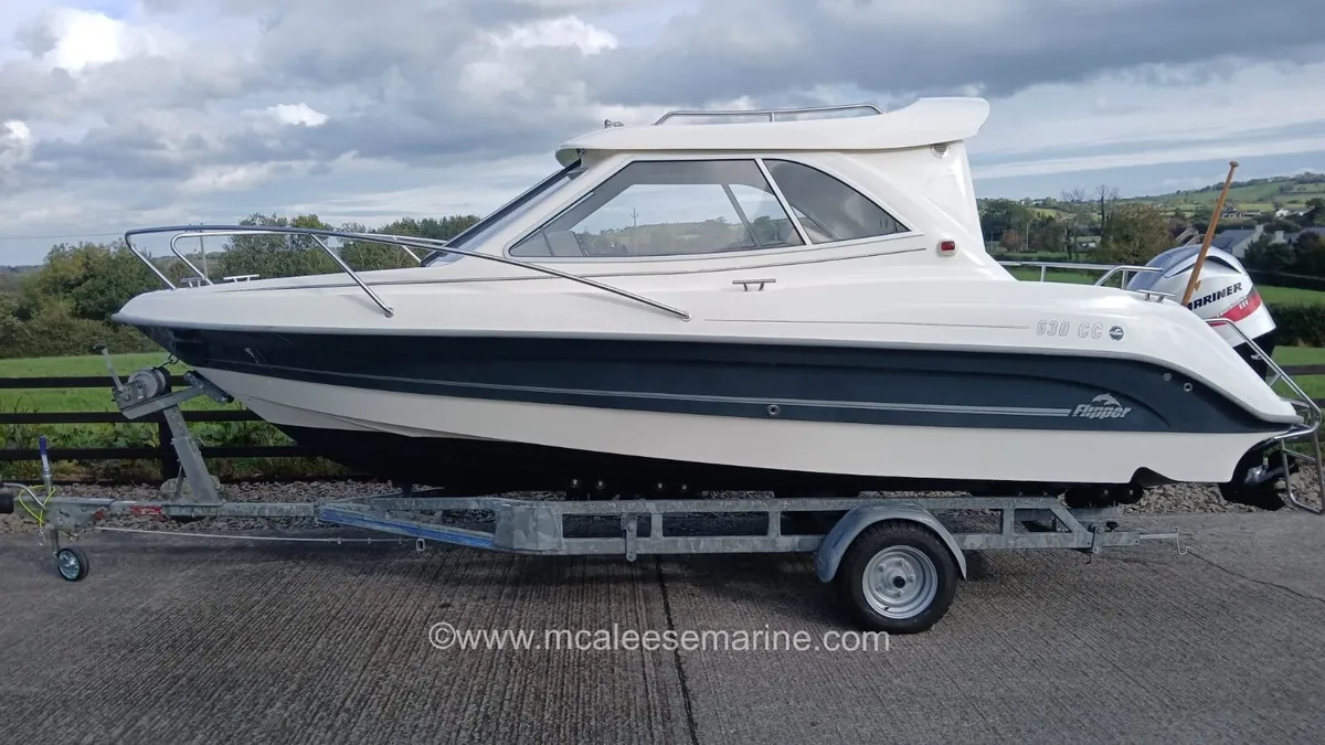Flipper 630CC powered with a Mariner 100HP - Image 2