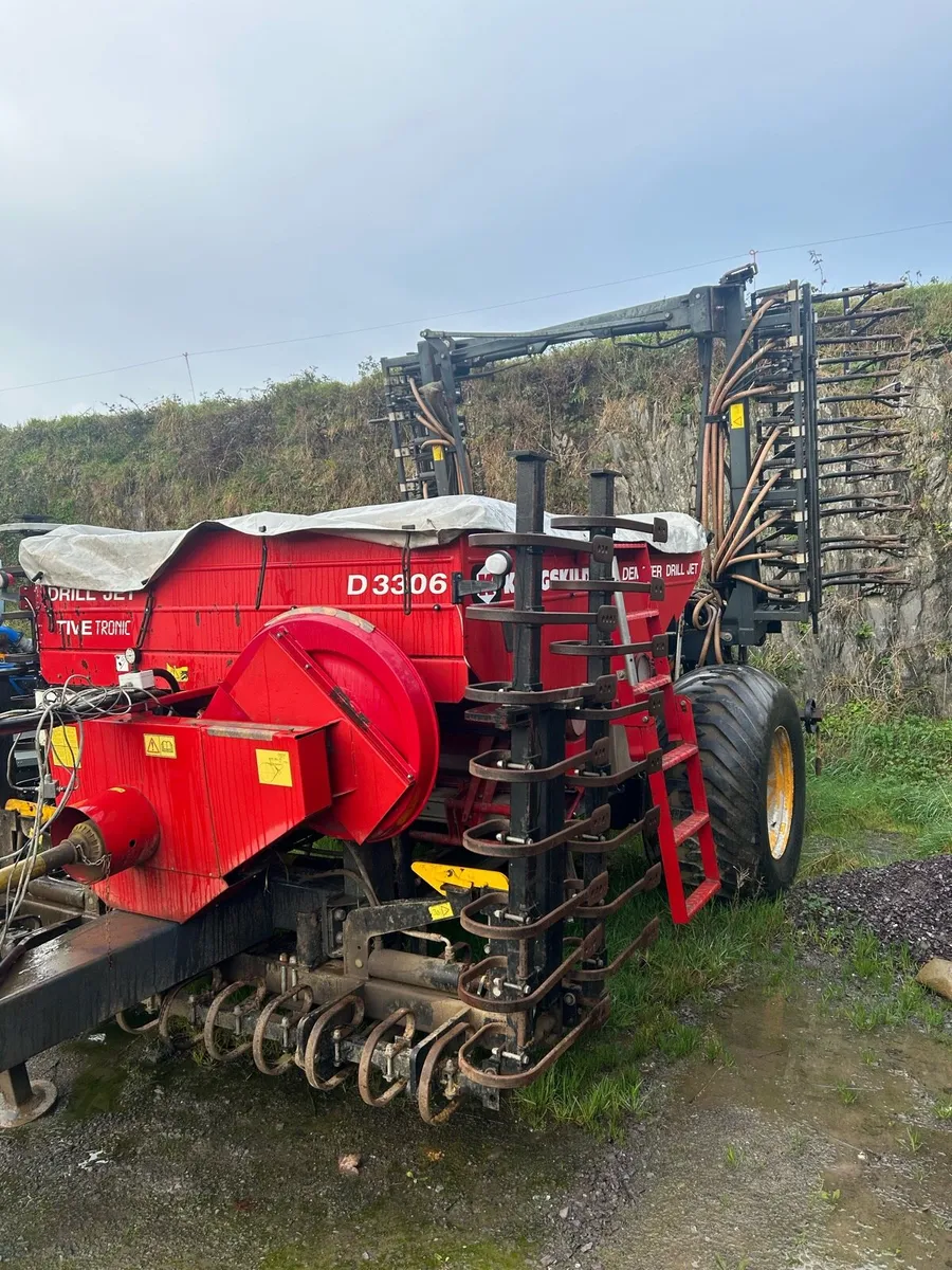 Kongskilde trailed drill - Image 1