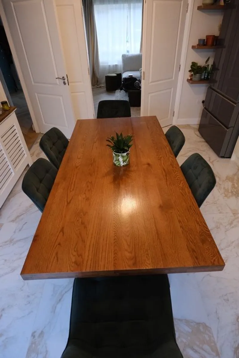 Solid Oak Dining table - Image 3