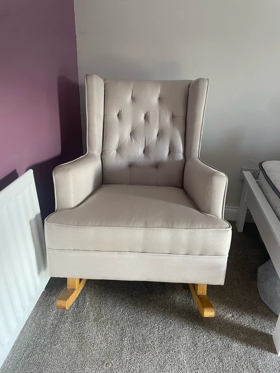 Nursery chair - Image 2