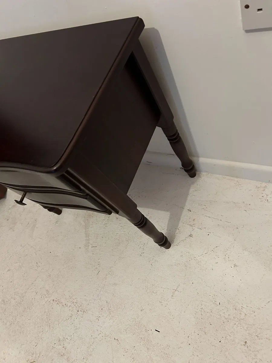 Beautiful Dark Wood Bedside Table / Nightstand - Image 3
