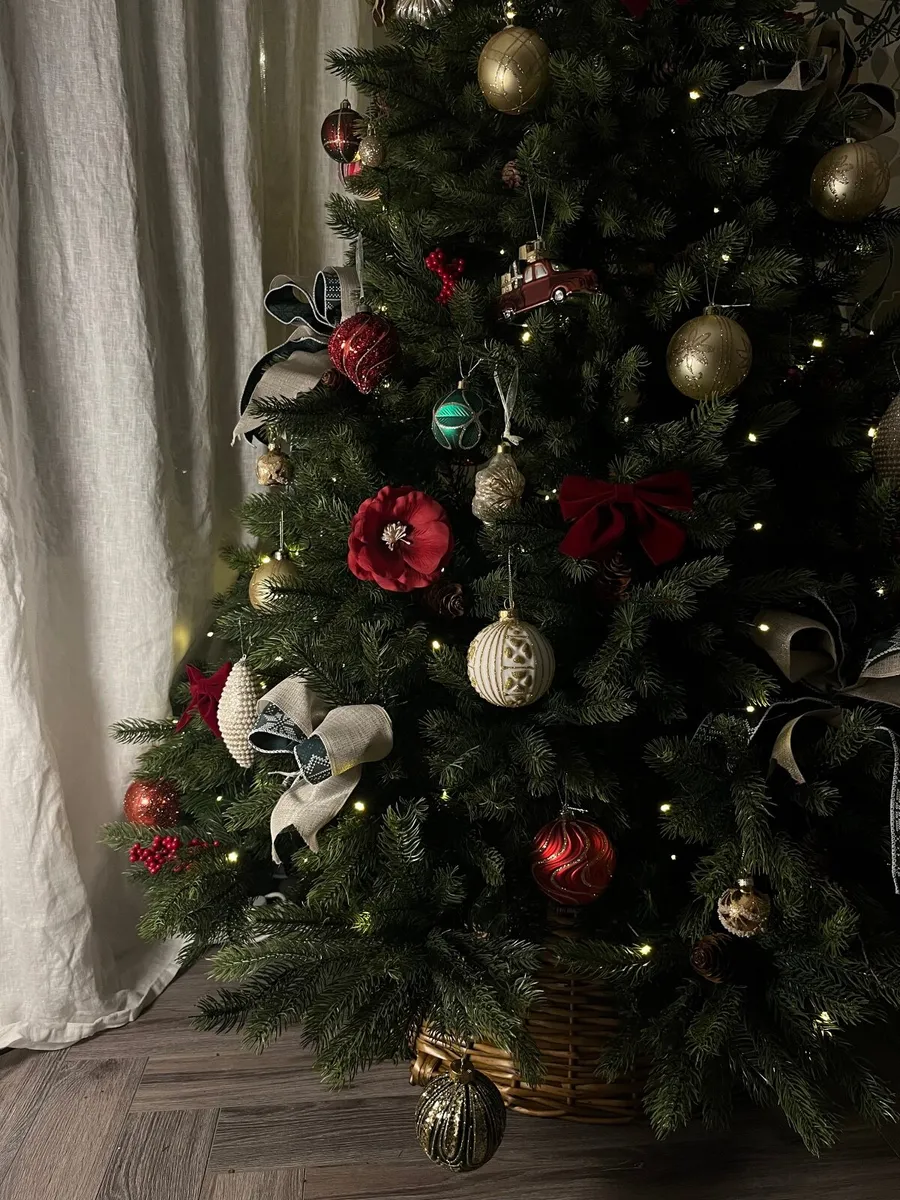 Christmas tree - Image 4
