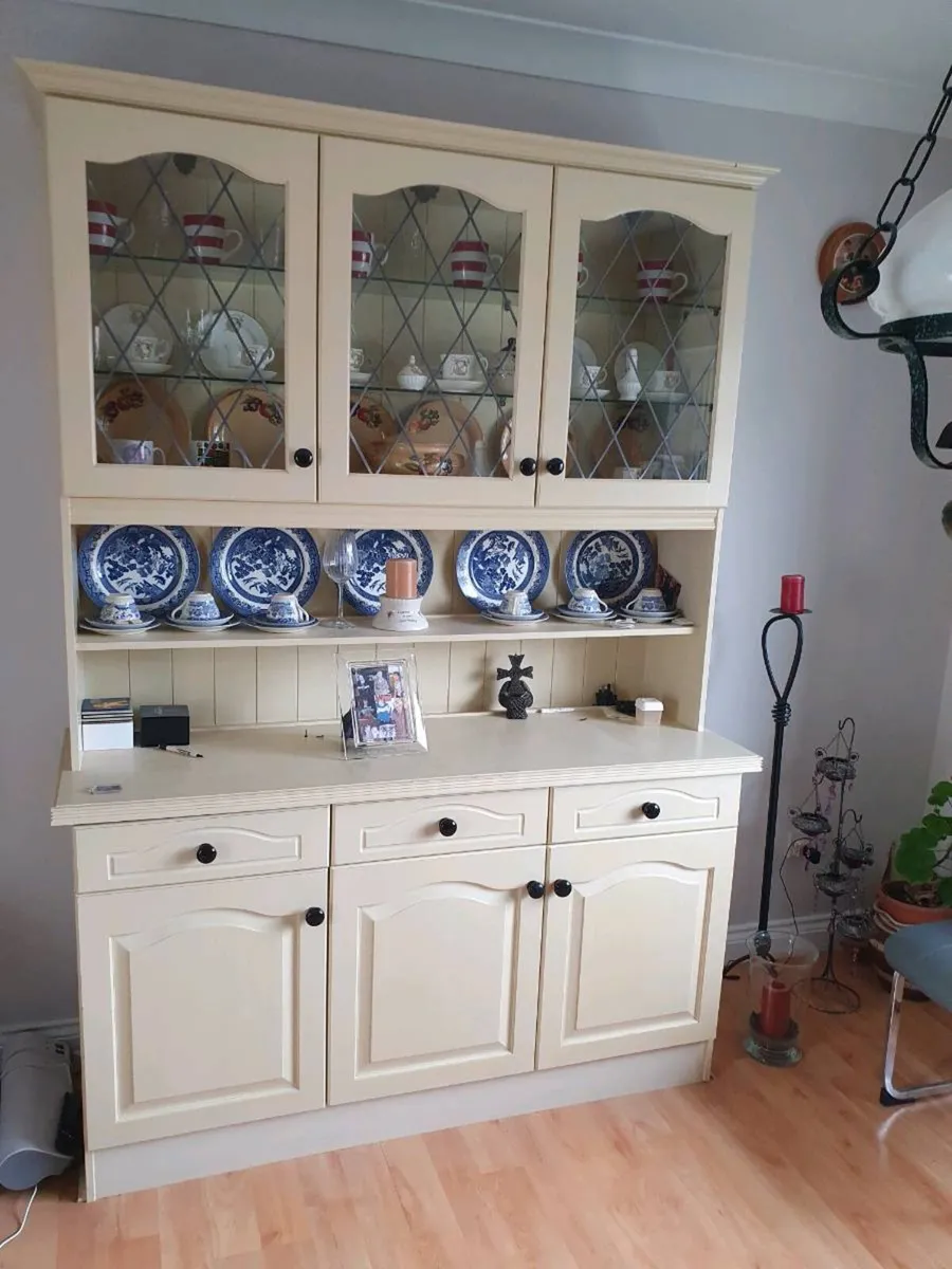 Dining room dresser - Image 1