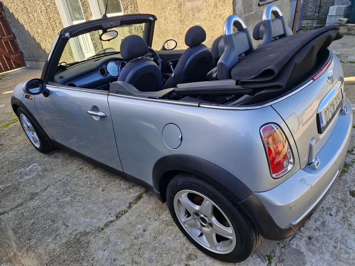 Mini cooper convertible - Image 1