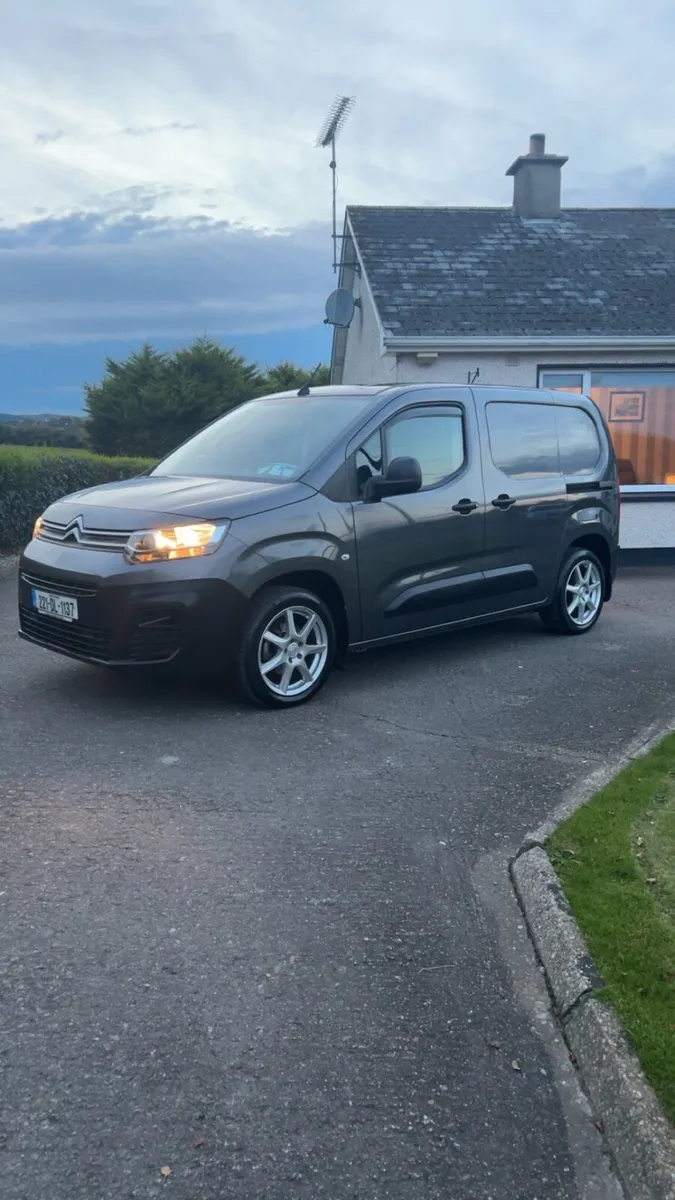 2022 Citroen Berlingo - Image 1
