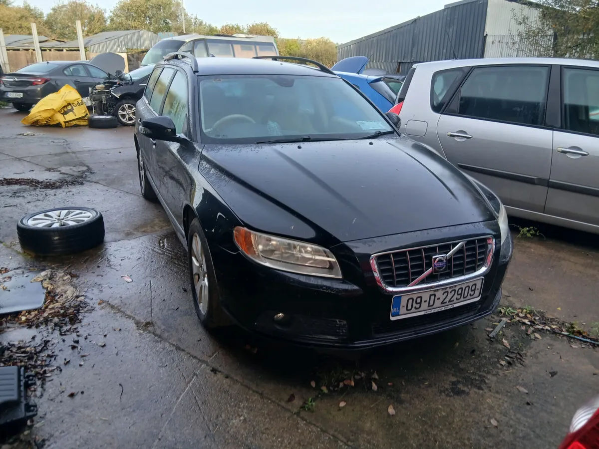 09 volvo v70 - Image 2