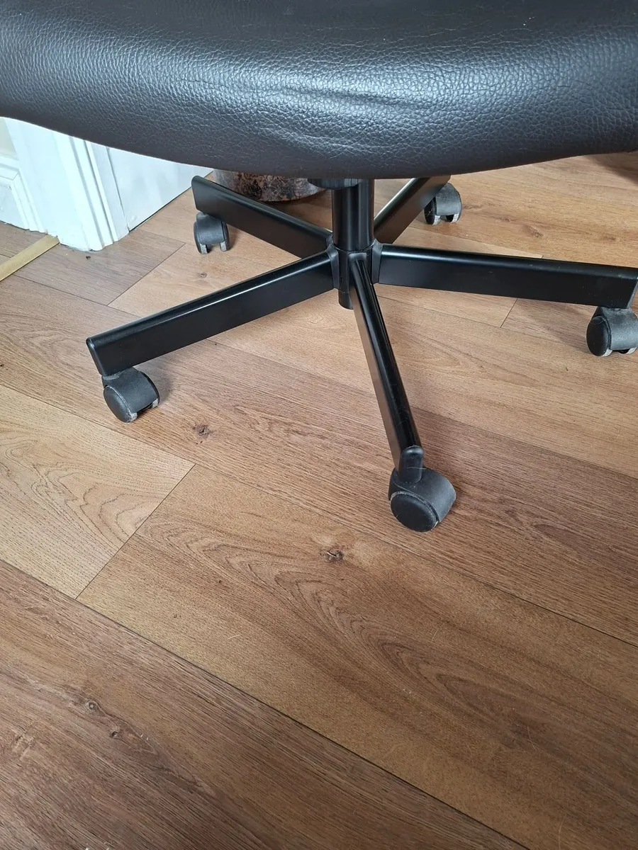 Office Chair - Image 4