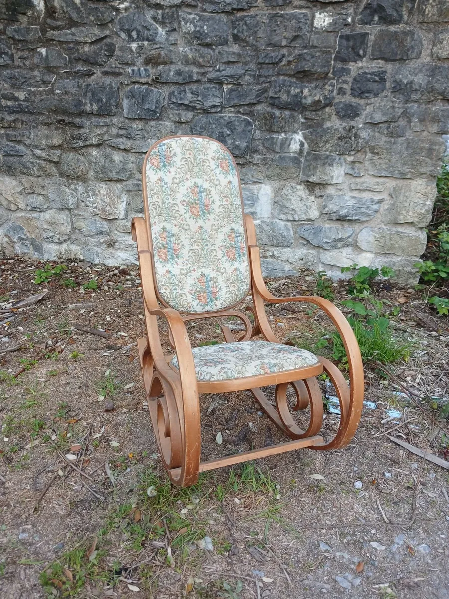 Bentwood rocking chair - Image 2