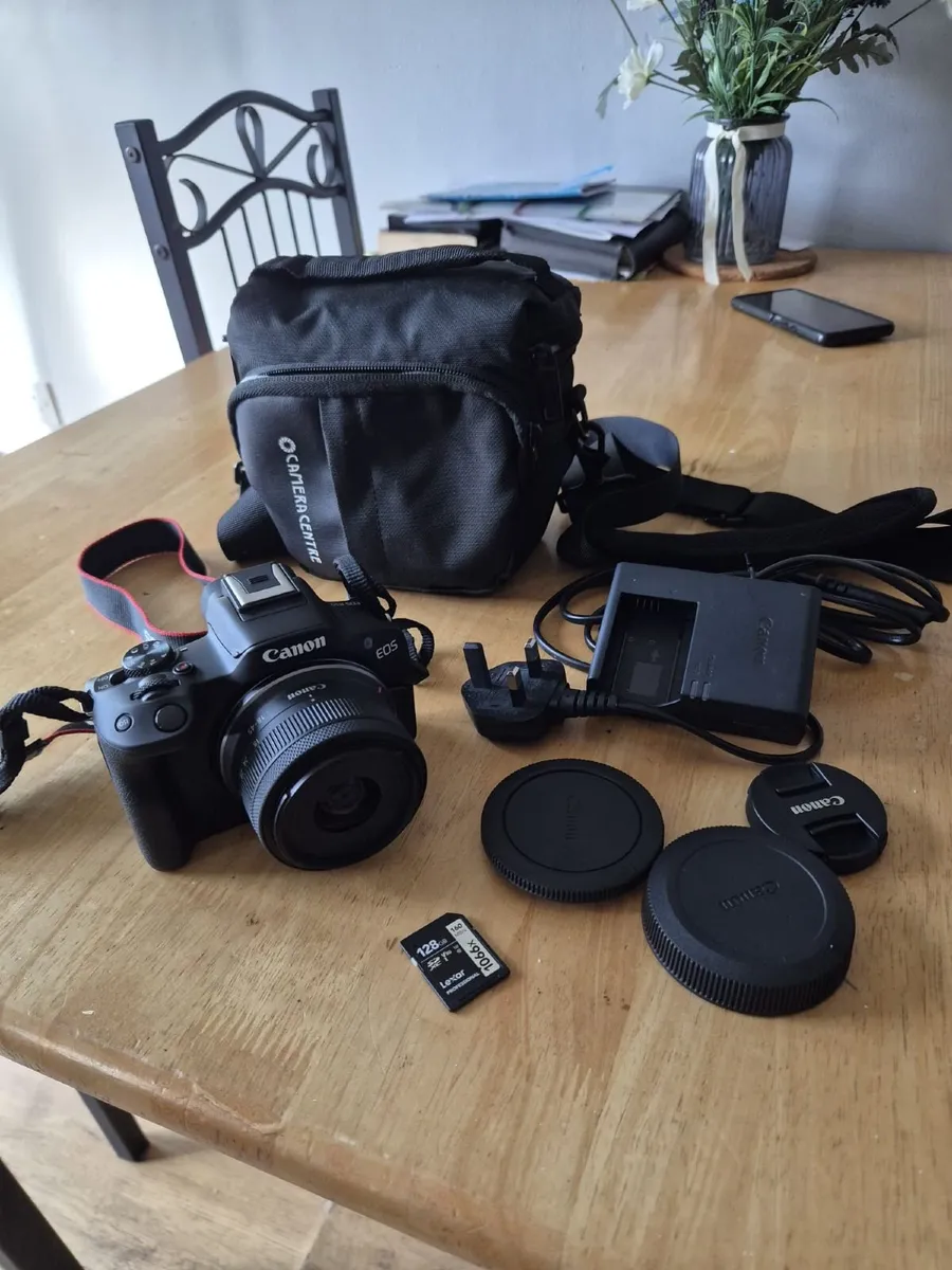 Canon EOS R50 + 18-45mm Lens Kit | Pristine Condit - Image 1