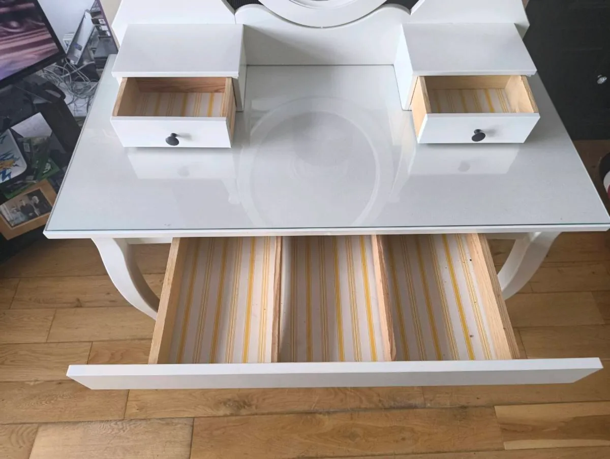 White IKEA Hemnes dressing table w/ mirror - Image 2