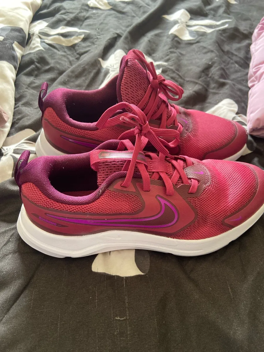 New Nike trainers women - Image 1