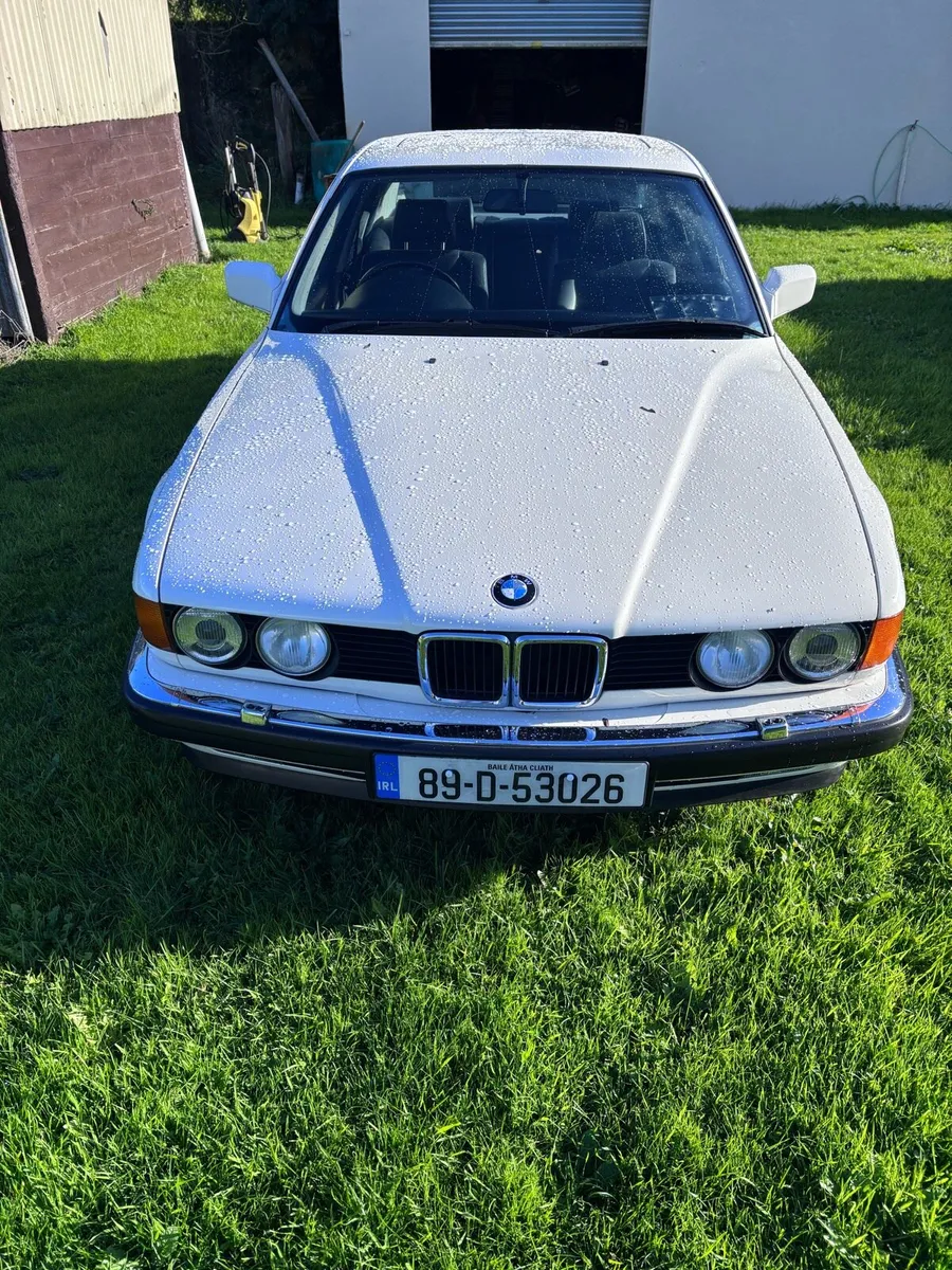 BMW 735i E32 - Image 2