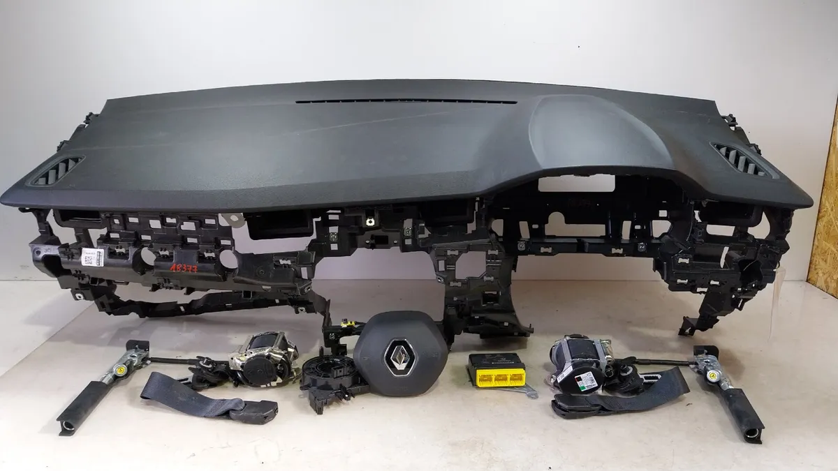 2019-2026 Renault Captur Used Air Bag Set for sale - Image 1