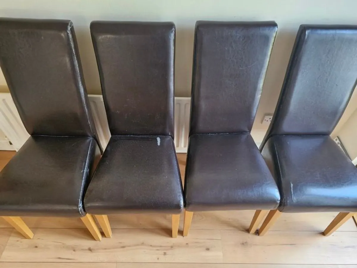 Dining Table & 4 chairs - Image 3