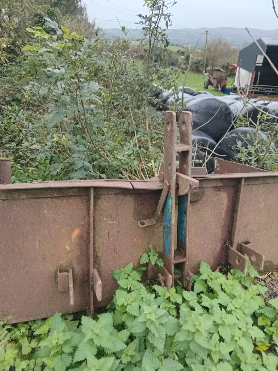 Transport box for sale - Image 1