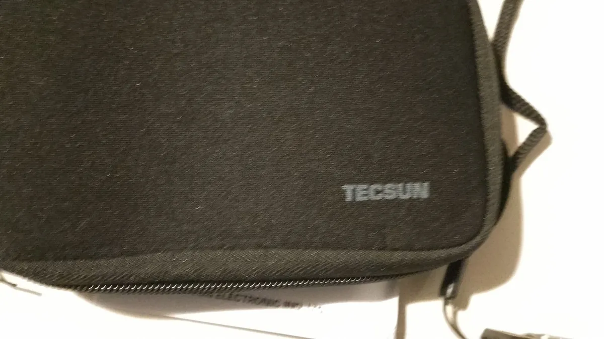 TECSUN WORLDBAND RADIO NEW! - Image 4