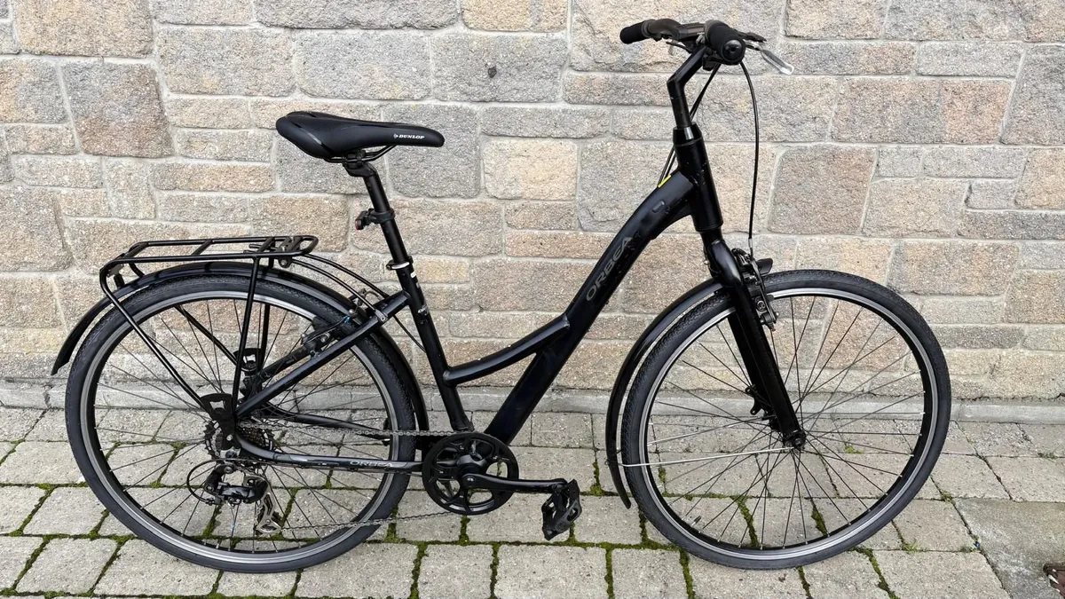 Orbea Comfort 30 Step-Through City / Hybrid Bike - Image 1