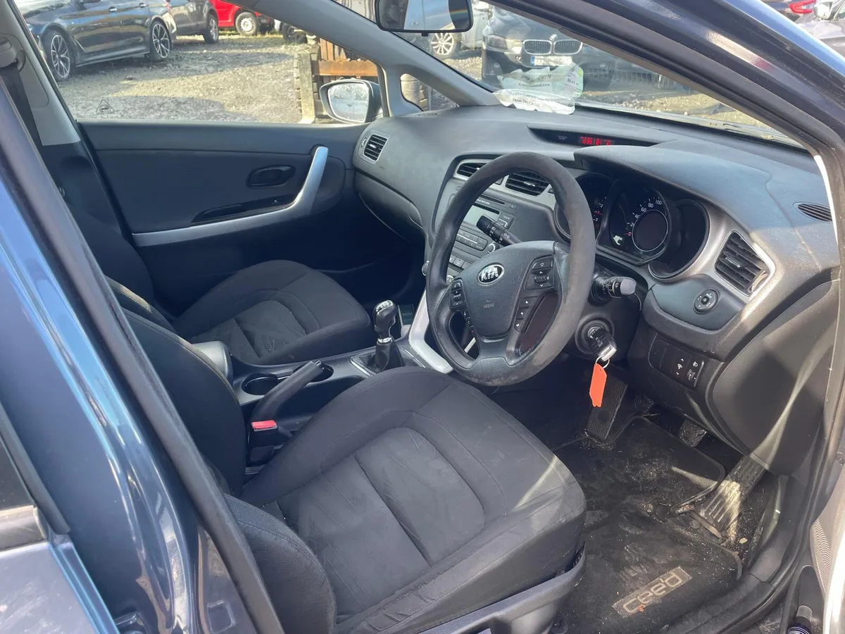 2014 Kia Ceed - Image 2