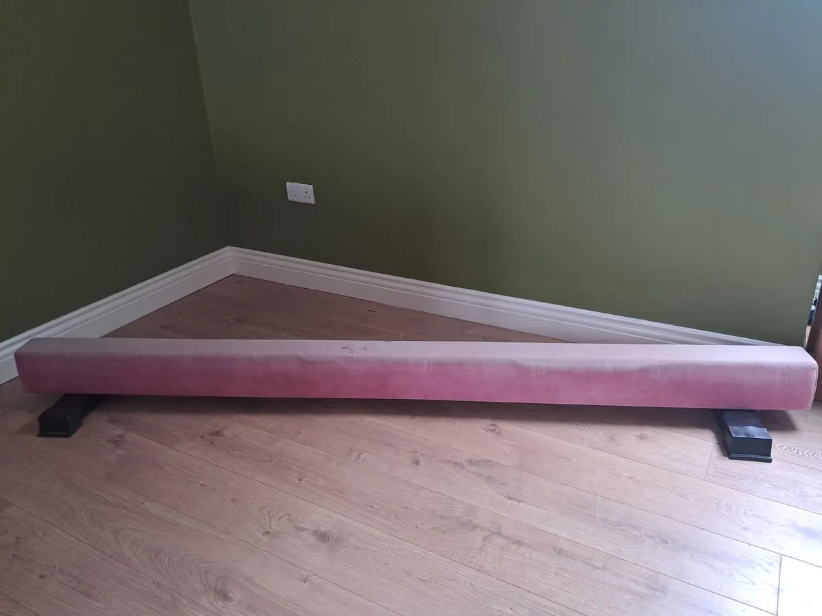Gymnastic beam - Image 2