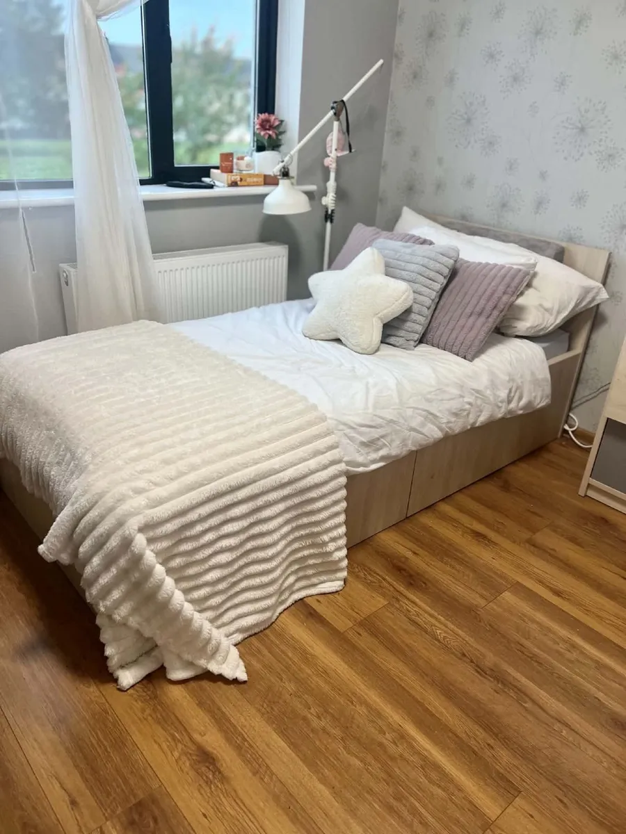 Single Bed with Mattress - Excellent Condition - Image 1