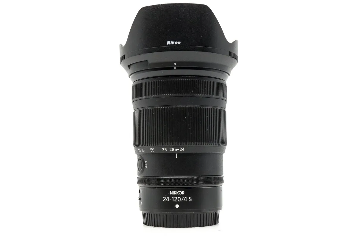 Nikon NIKKOR Z 24-120mm f/4 S – Excellent Conditio