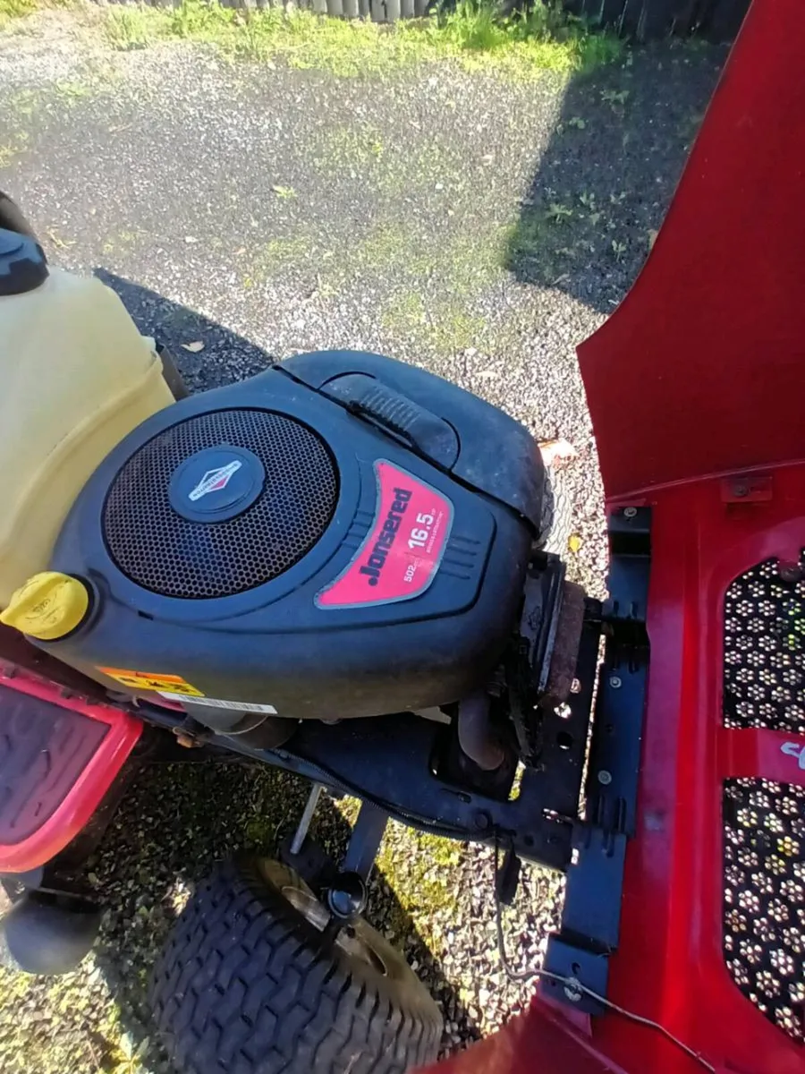 Ride on mower - Image 1