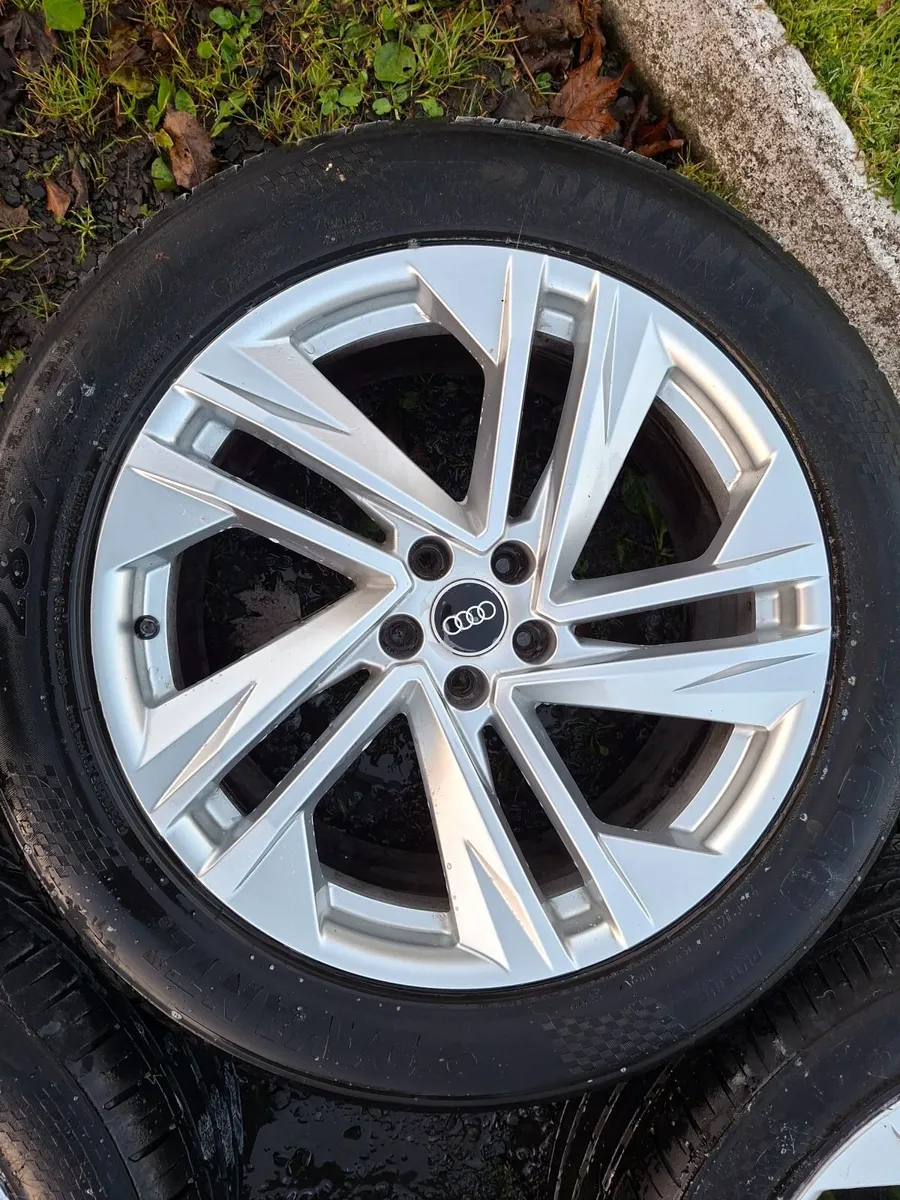 20" Genuine Audi Q7 S Line Alloys with tyres - Image 2